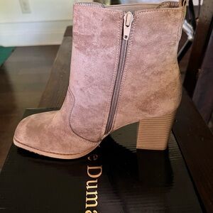 Pierre Dumas Beige Ankle Booties